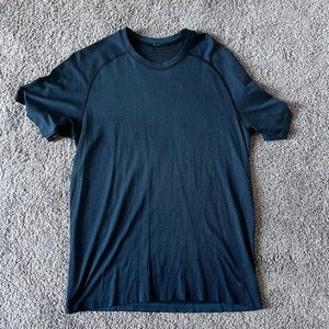 Lululemon Metal Vent T Shirt, Large
